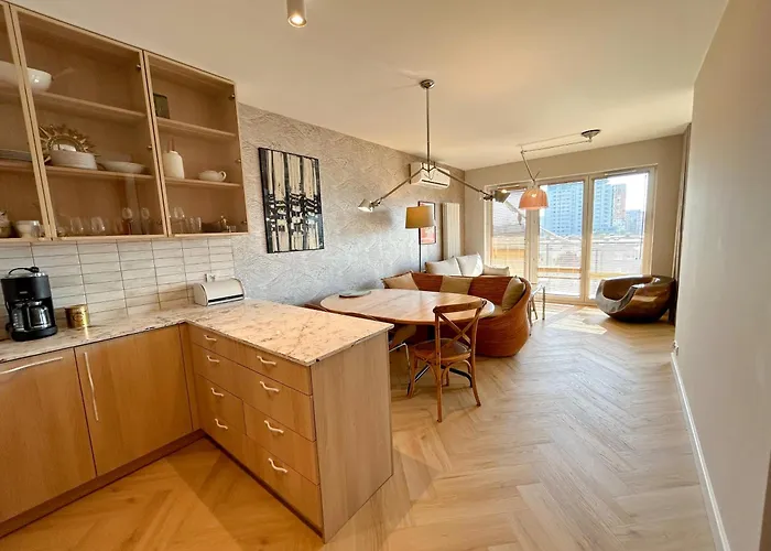 Plazowy Zakatek Boho - 3 Sypialnie, 2 Lazienki, Parking דירה גדנסק